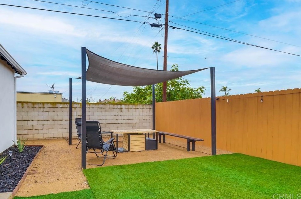 1086 Madison Ave, Chula Vista CA  91911-1614 exterior