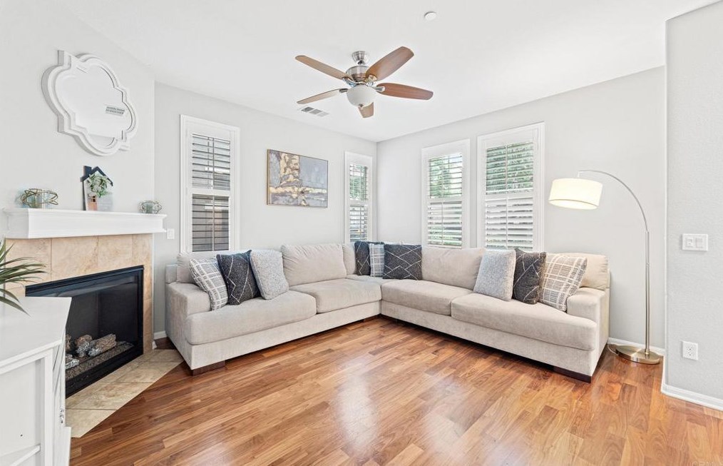 1817 Olive Green St, Chula Vista CA  91913-8305 exterior