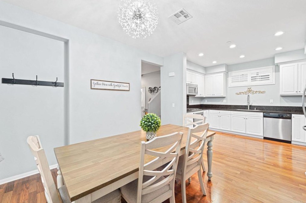 1817 Olive Green St, Chula Vista CA  91913-8305 exterior