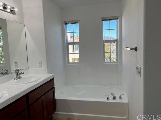 2711 White Pine Ct, Chula Vista CA  91915-1717 exterior