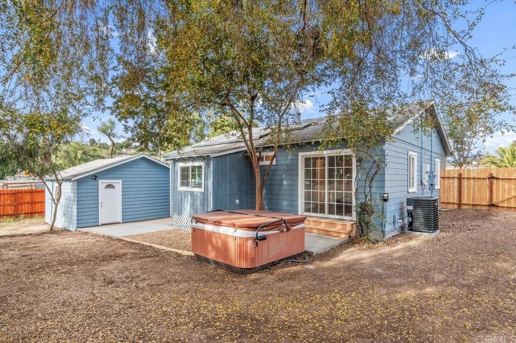 9039 Koonce Dr, Spring Valley CA  91977-2150 exterior