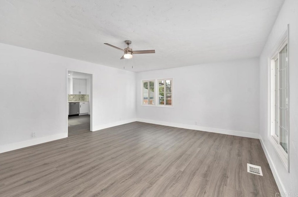 9039 Koonce Dr, Spring Valley CA  91977-2150 exterior