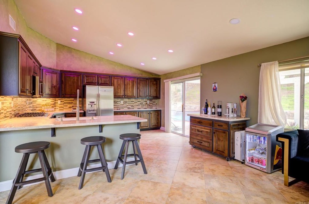 8345 County Dr, El Cajon CA  92021-8823 exterior