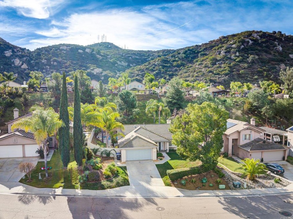 8345 County Dr, El Cajon CA  92021-8823 exterior