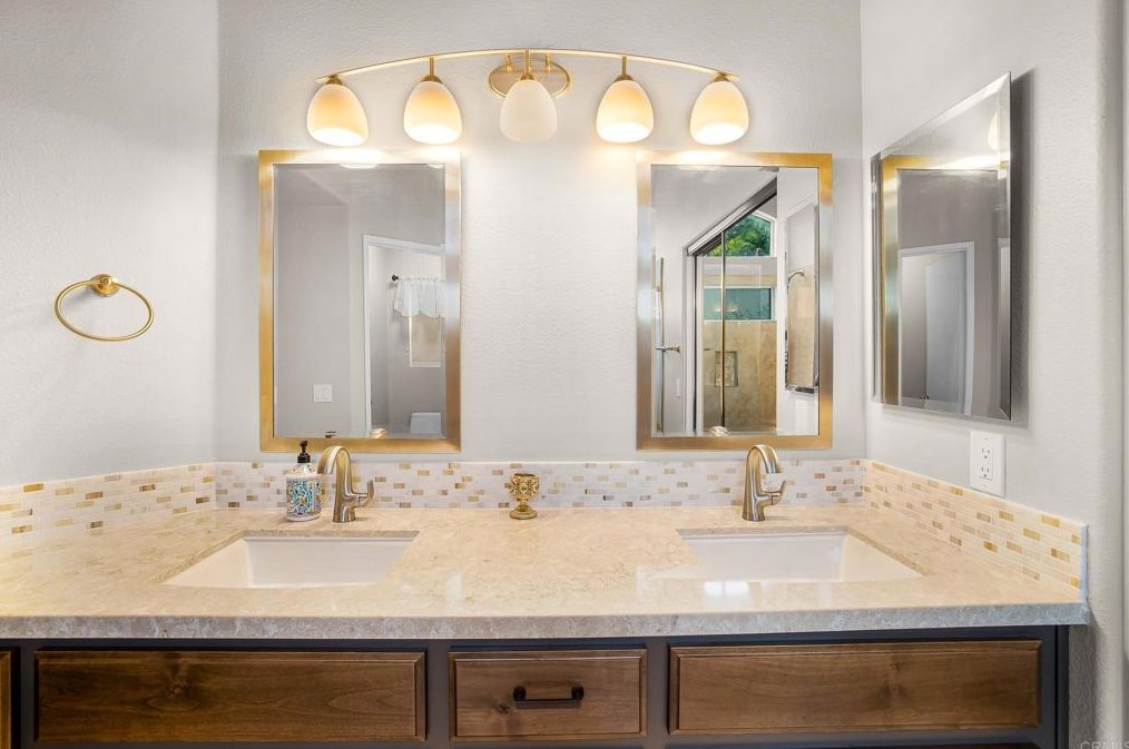 8345 County Dr, El Cajon CA  92021-8823 exterior