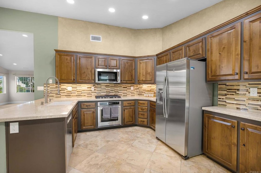 8345 County Dr, El Cajon CA  92021-8823 exterior