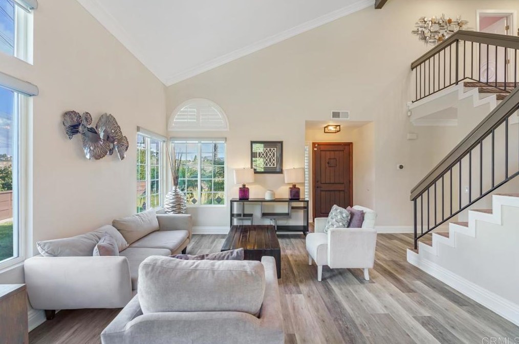 600 Redlands Pl, Bonita CA  91902-4014 exterior