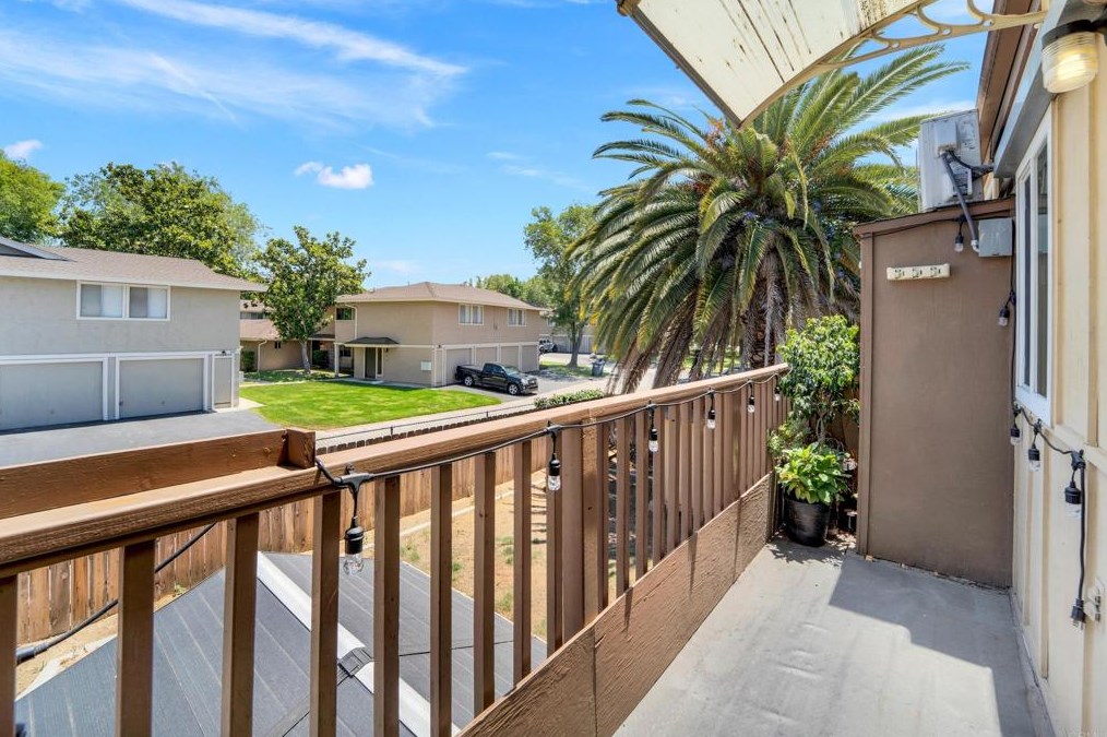 903 Jamacha Rd, El Cajon CA  92019-3203 exterior