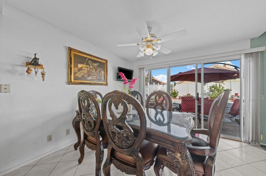 2616 Las Brisas Way, Hemet CA  92545-1580 exterior