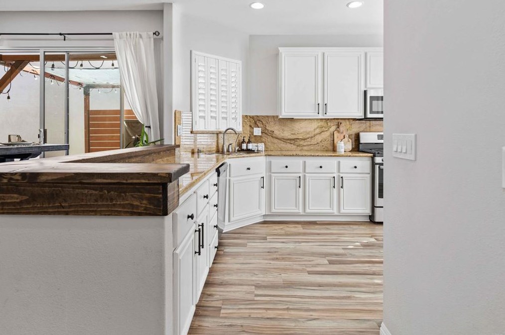 1467 Sutter Buttes St, Chula Vista CA  91913-2946 exterior