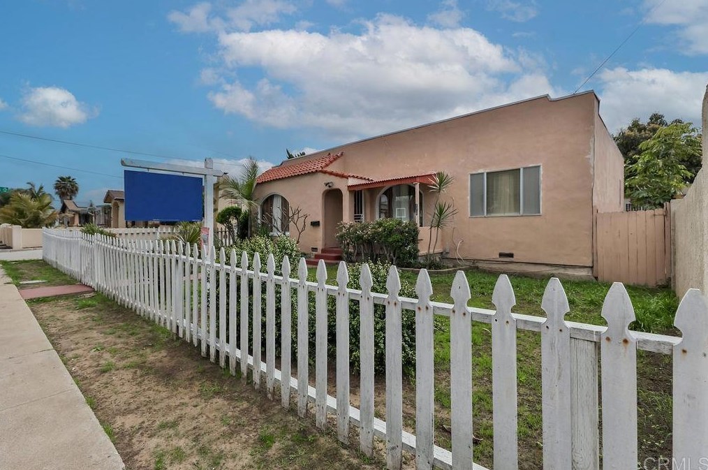 114 Division St, National City CA  91950-1251 exterior