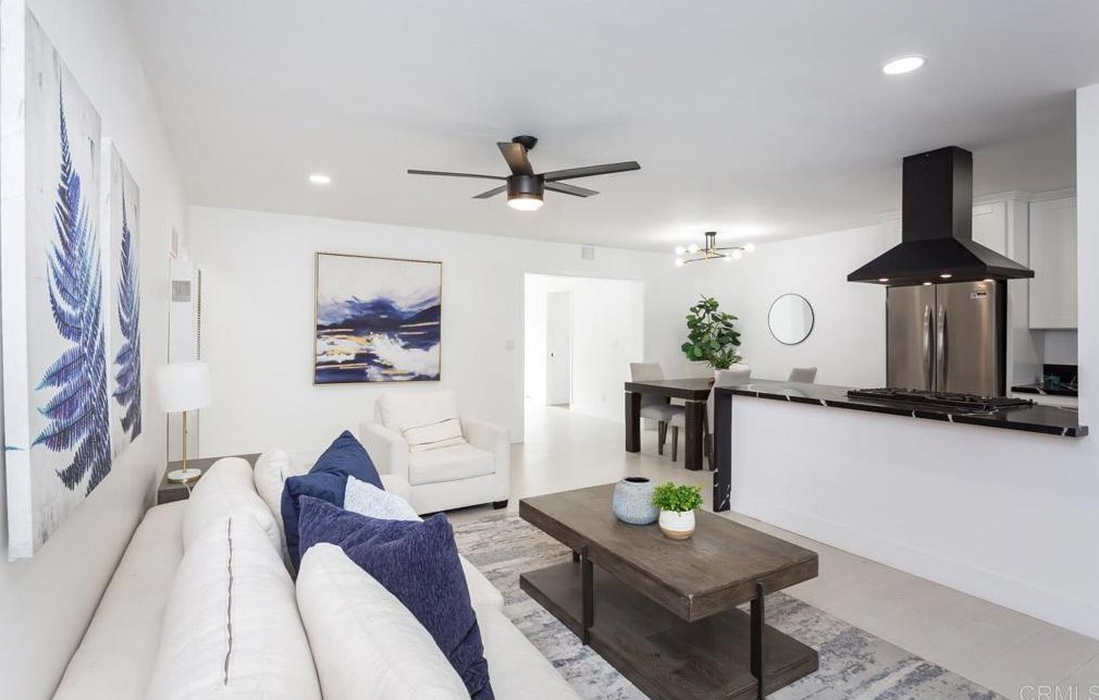 8859 Crestmore Ave, Spring Valley CA  91977-4739 exterior