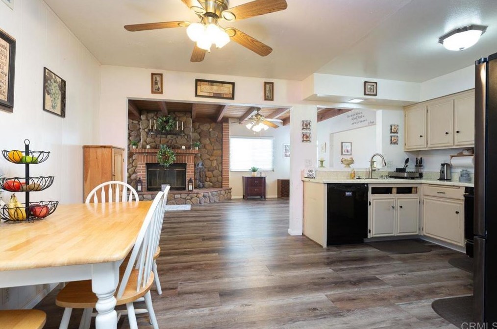 13182 Pam Ln, Lakeside CA  92040-3330 exterior
