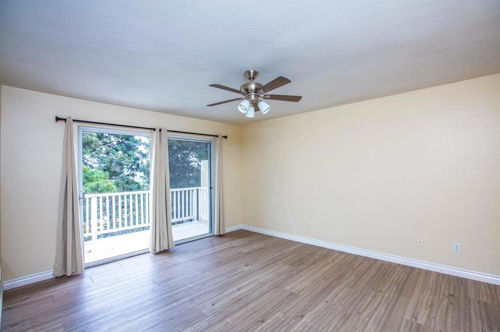 1189 Calle Tesoro, Chula Vista CA  91915-1262 exterior