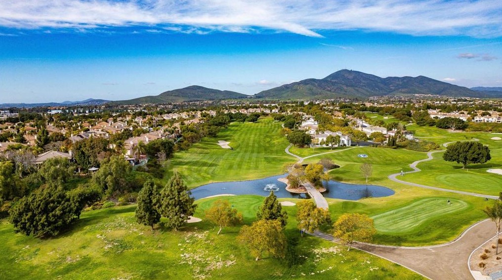 1189 Calle Tesoro, Chula Vista CA  91915-1262 exterior