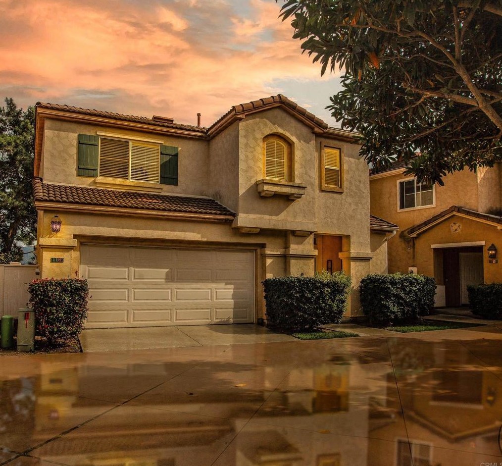 1189 Calle Tesoro, Chula Vista CA  91915-1262 exterior