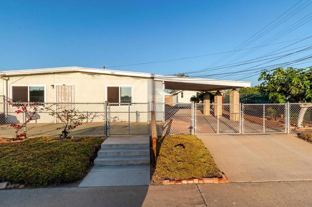 1669 Del Monte Ave, Chula Vista CA  91911-5817 exterior