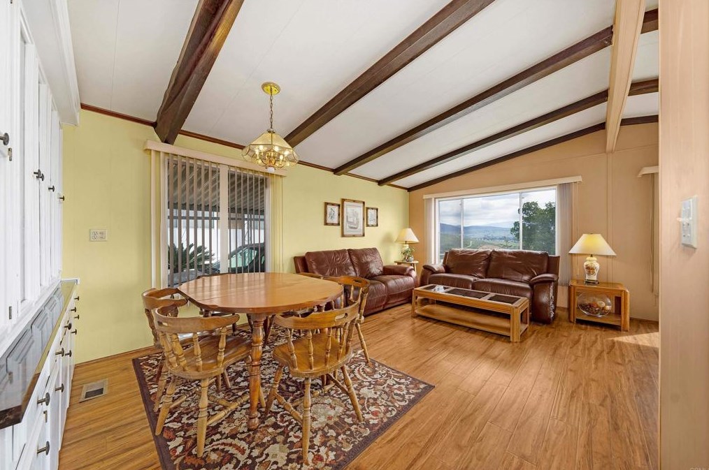 275 Worthington St, Spring Valley CA  91977-6300 exterior