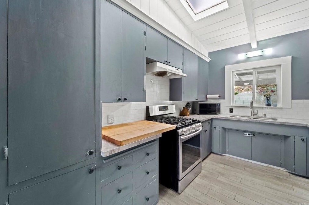 4291 Harbinson Ave, La Mesa CA  91942-5929 exterior