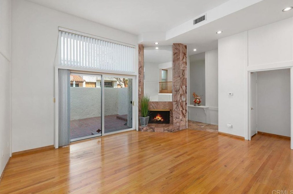 6844 Caminito Del Greco, San Diego CA 92120-2221 exterior