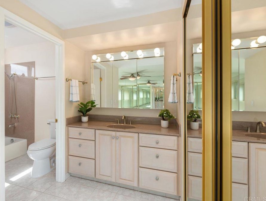 6844 Caminito Del Greco, San Diego CA 92120-2221 exterior