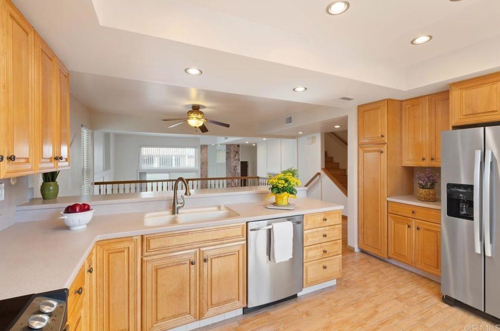 6844 Caminito Del Greco, San Diego CA 92120-2221 exterior