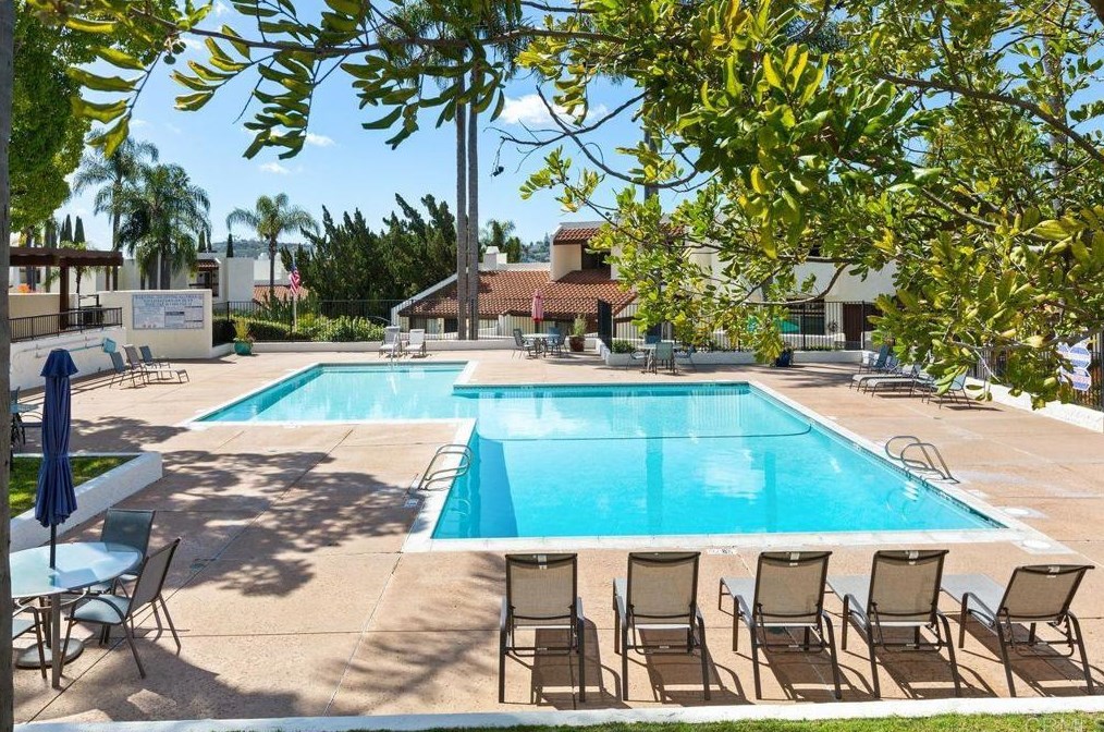 6844 Caminito Del Greco, San Diego CA 92120-2221 exterior