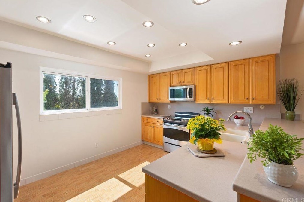 6844 Caminito Del Greco, San Diego CA 92120-2221 exterior