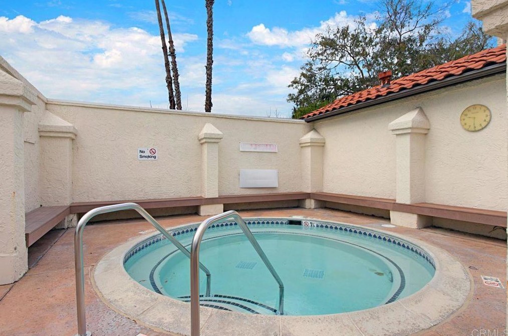 6844 Caminito Del Greco, San Diego CA 92120-2221 exterior