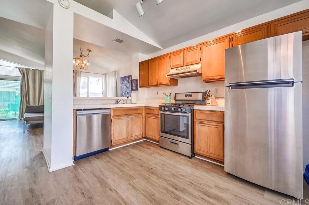 12940 Orleans Dr, Moreno Valley CA  92555-2310 exterior