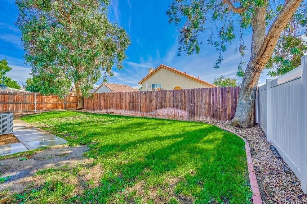 12940 Orleans Dr, Moreno Valley CA  92555-2310 exterior