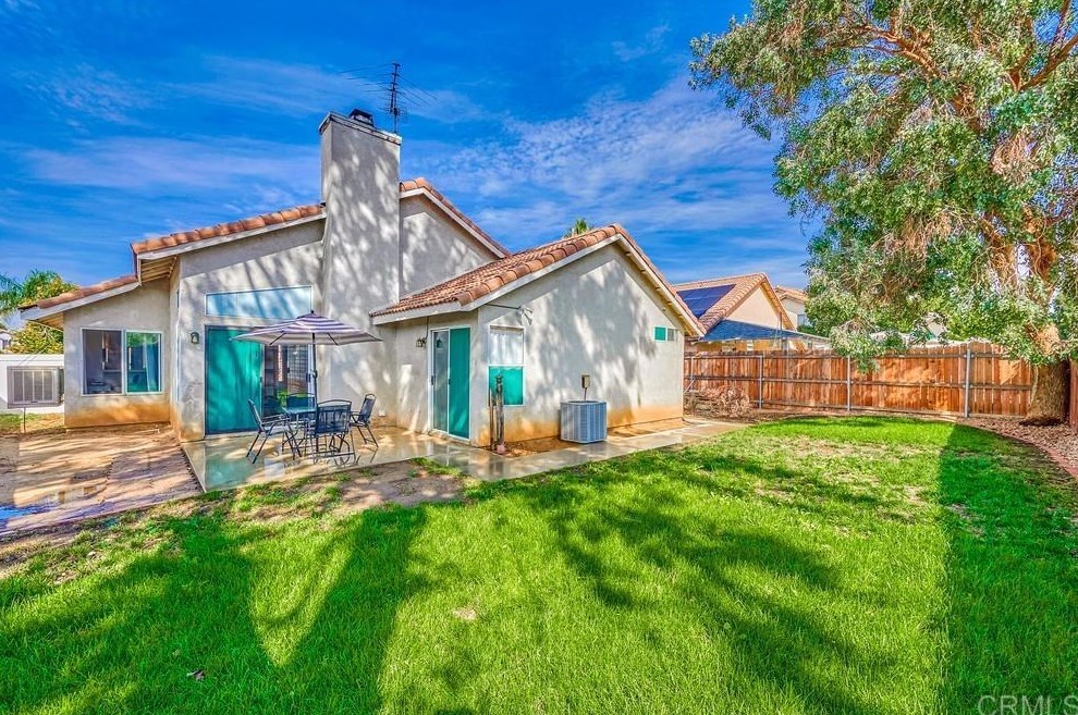 12940 Orleans Dr, Moreno Valley CA  92555-2310 exterior