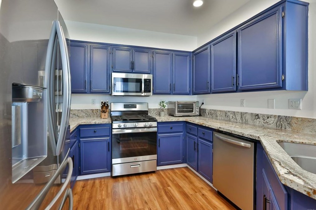 1228 La Vida Ct, Chula Vista CA  91915-1263 exterior