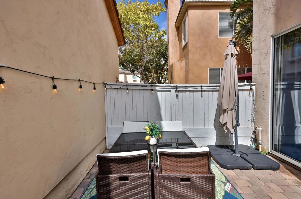 1228 La Vida Ct, Chula Vista CA  91915-1263 exterior