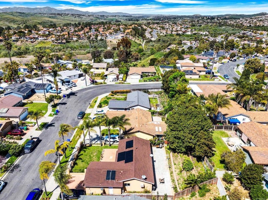 646 Ann St, Oceanside CA  92057-3502 exterior