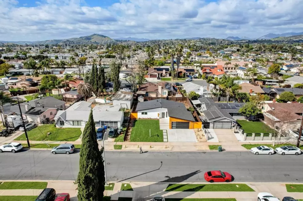 1482 Dumar Ave, El Cajon CA  92019-2523 exterior