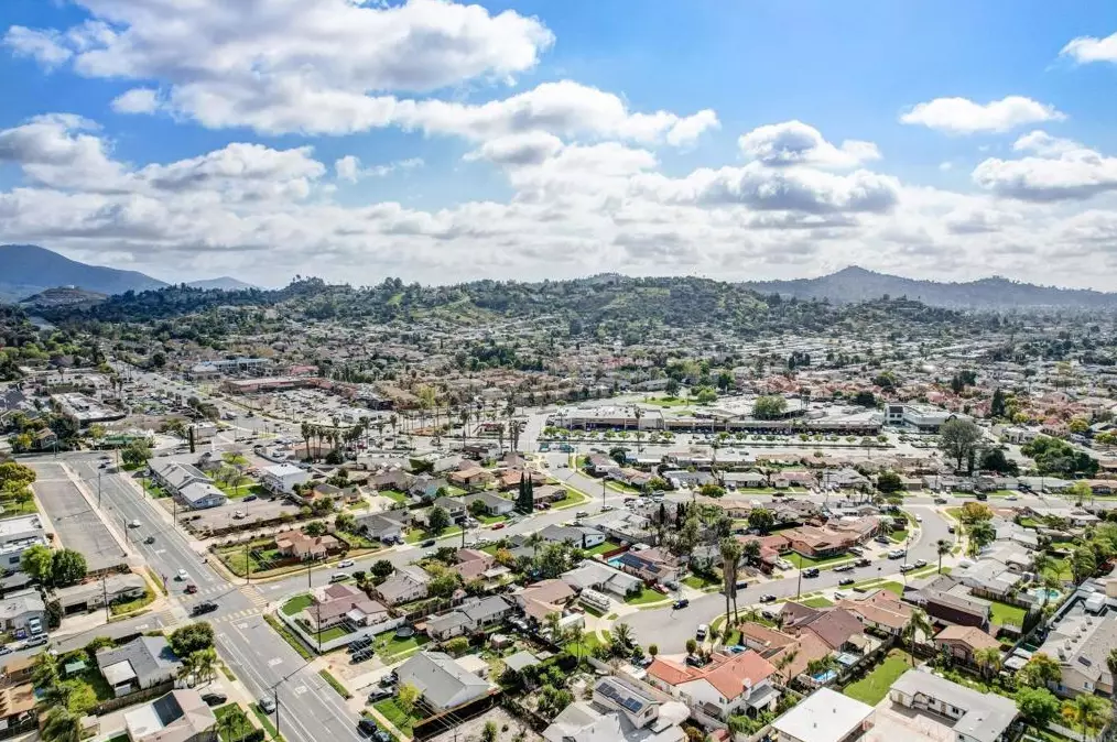 1482 Dumar Ave, El Cajon CA  92019-2523 exterior