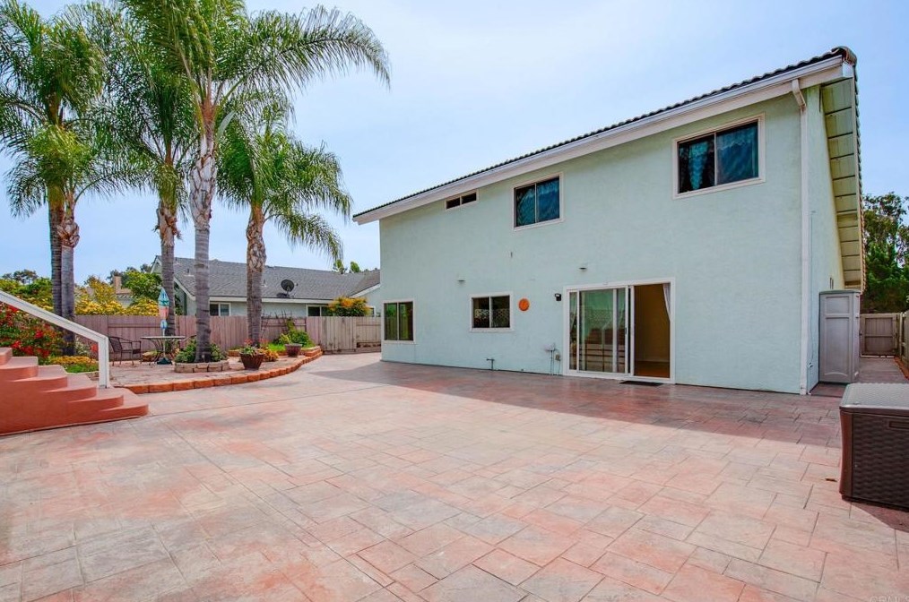 171 Camino Vista Real, Chula Vista CA  91910-6260 exterior