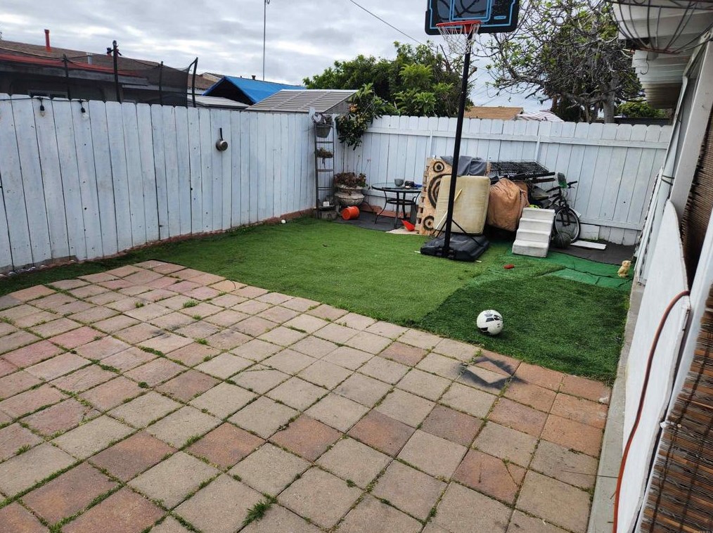 732 Madison Ave, Chula Vista CA  91910-8282 exterior