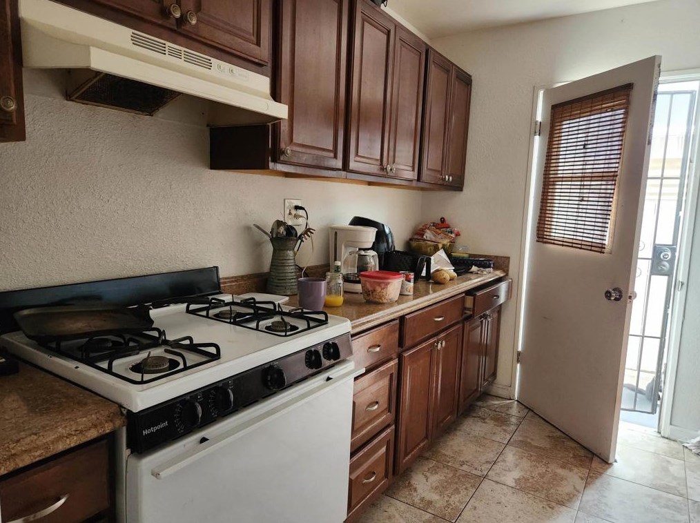 732 Madison Ave, Chula Vista CA  91910-8282 exterior