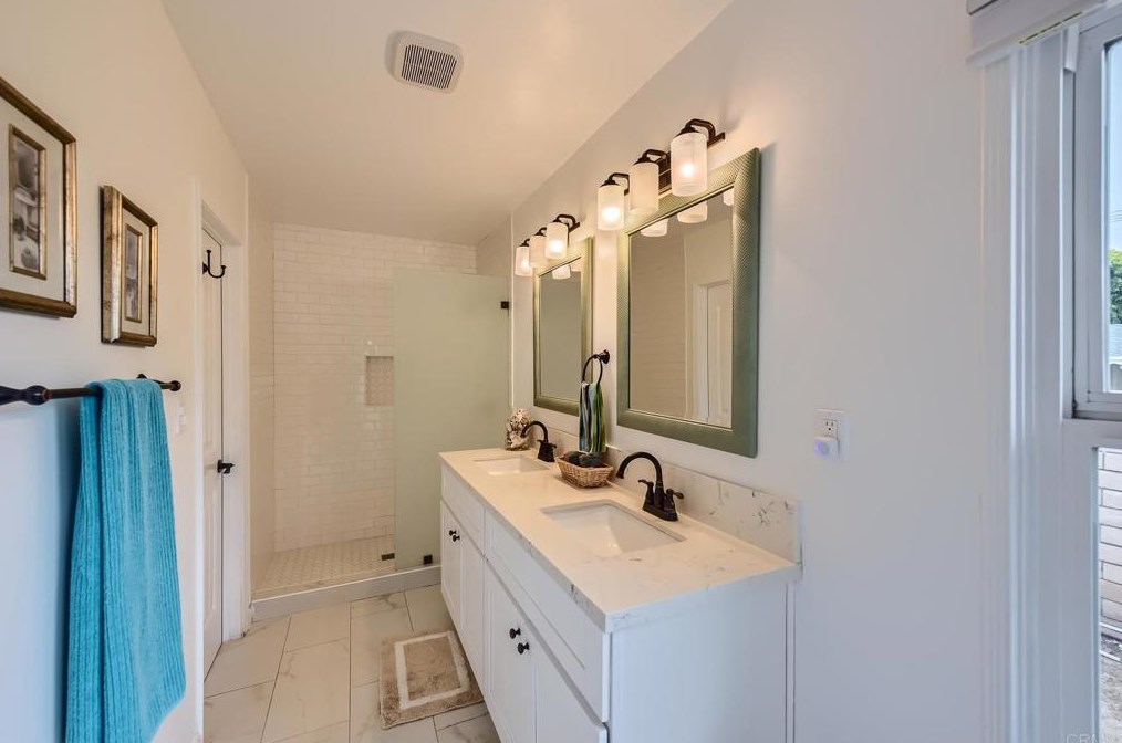 116 Ellery St, Oceanside CA  92054-3728 exterior