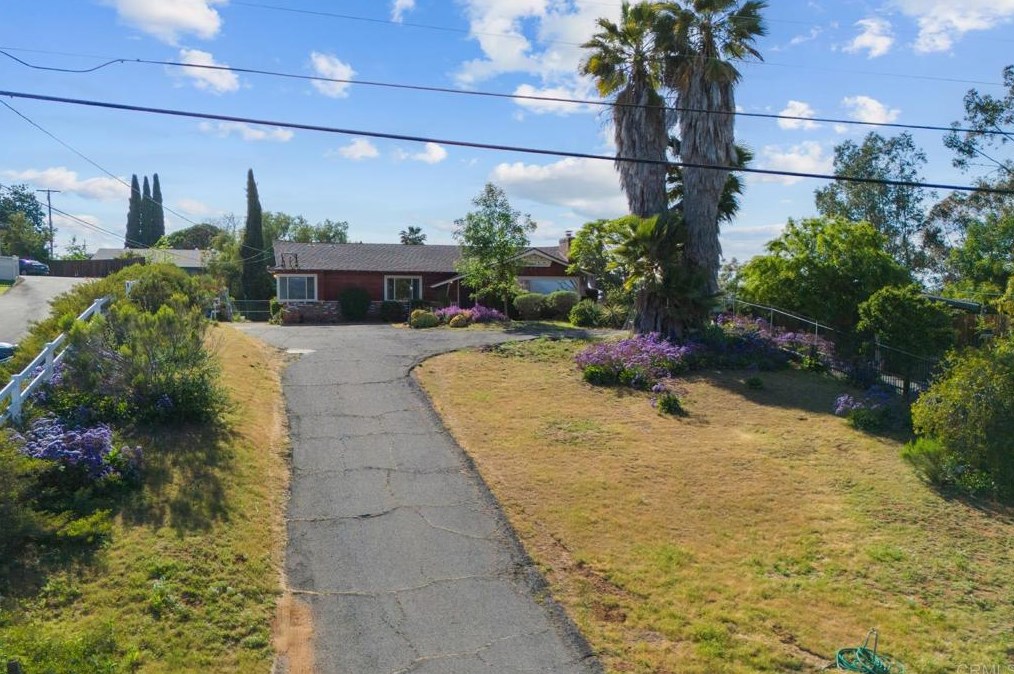 9140 Paradise Park Dr, Lakeside CA  92040-3615 exterior