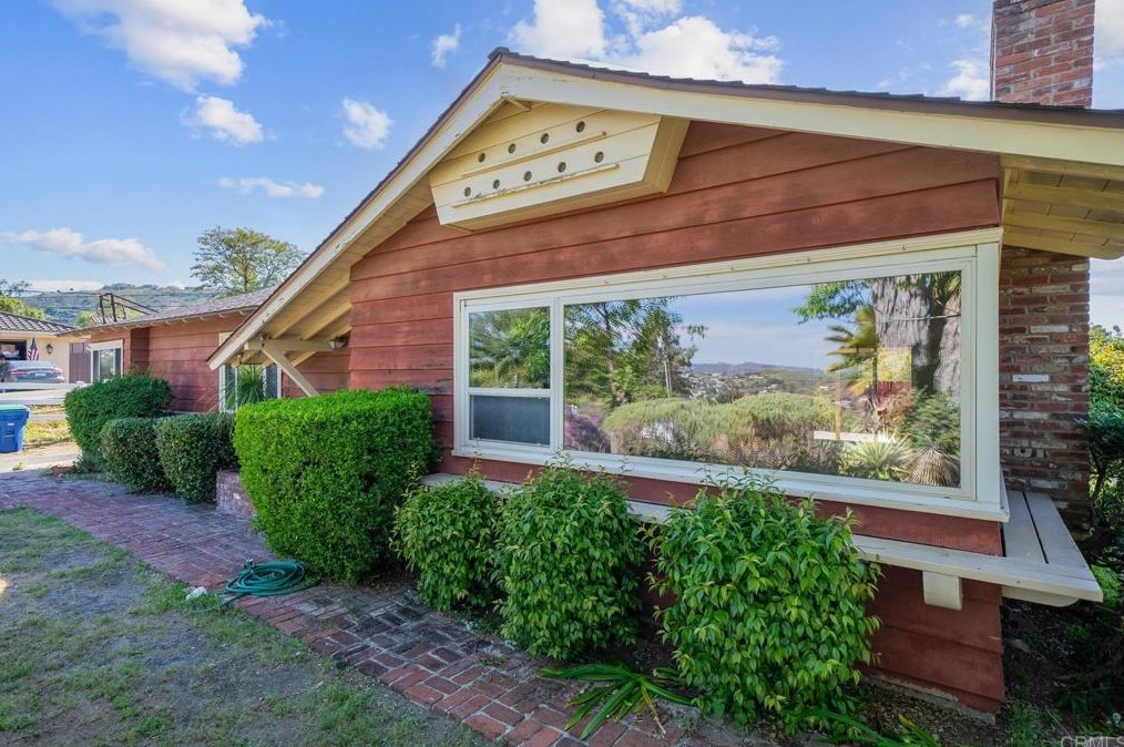 9140 Paradise Park Dr, Lakeside CA  92040-3615 exterior