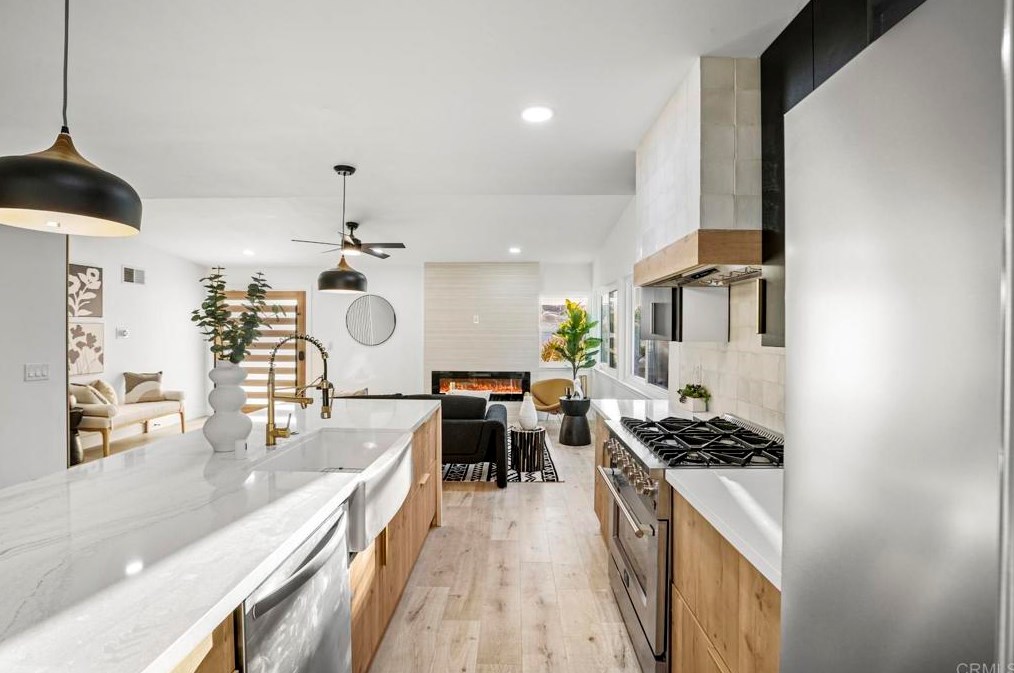 11303 Calle Jalapa, San Diego CA  92126-1215 exterior