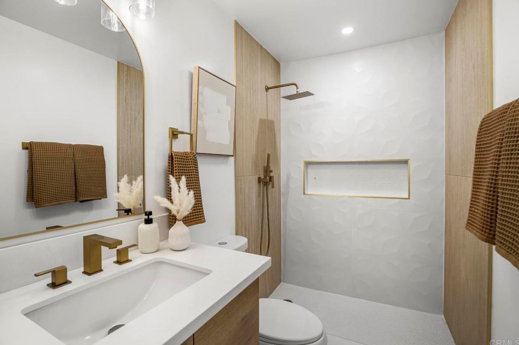 11303 Calle Jalapa, San Diego CA  92126-1215 exterior