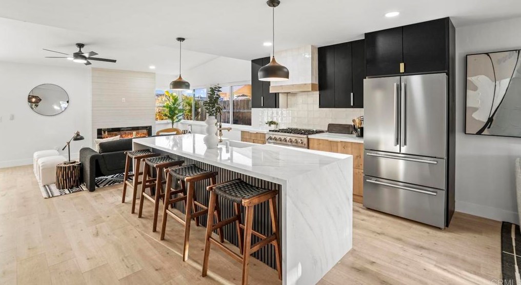 11303 Calle Jalapa, San Diego CA  92126-1215 exterior