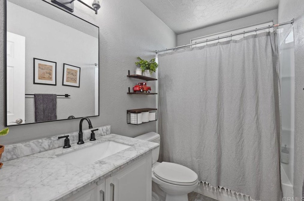 13250 Lakeview Rd, Lakeside CA  92040-4728 exterior