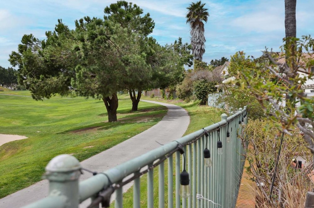 1252 Indian Creek Dr, Chula Vista CA  91915-2258 exterior
