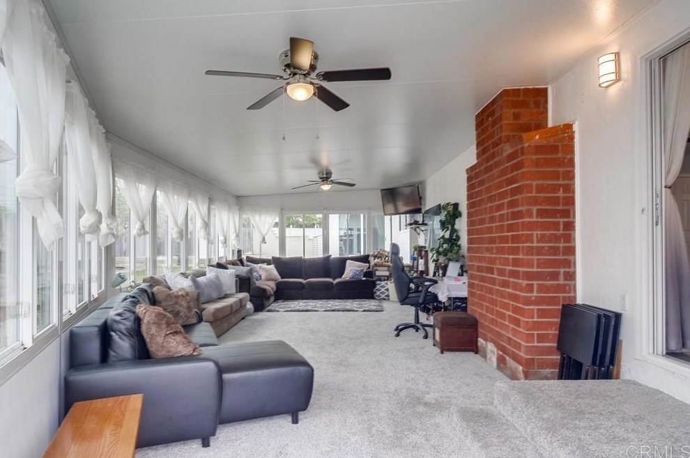 821 Date Ave, Chula Vista CA  91911-1111 exterior