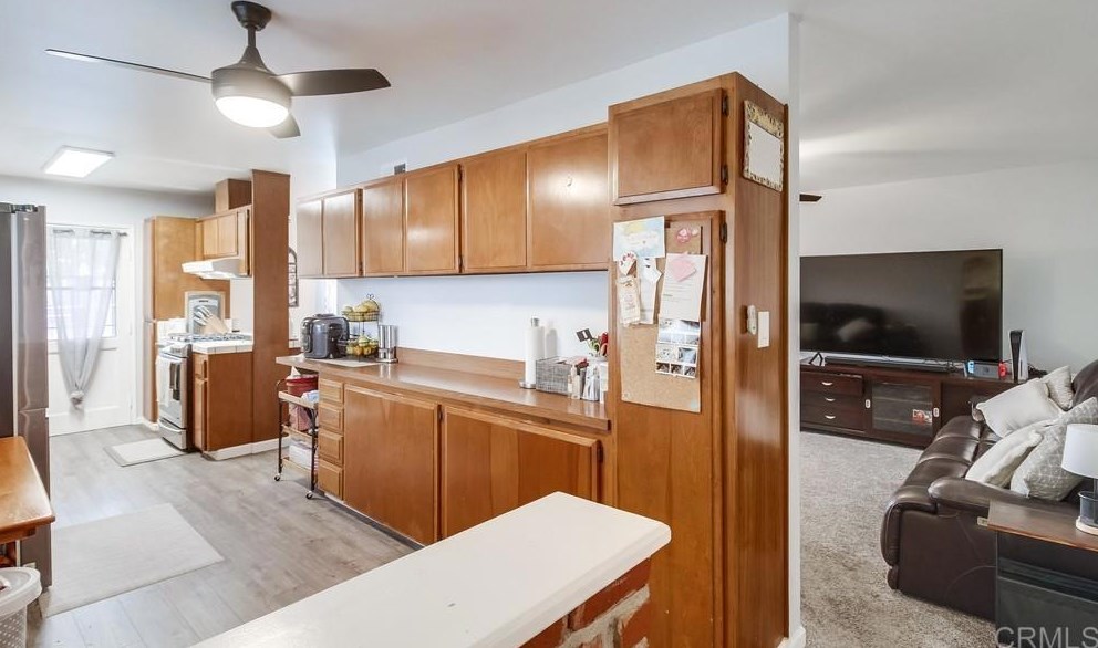 821 Date Ave, Chula Vista CA  91911-1111 exterior